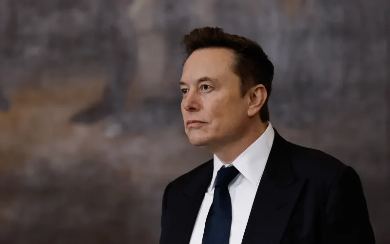 Elon Musk en la plataforma Liveplex